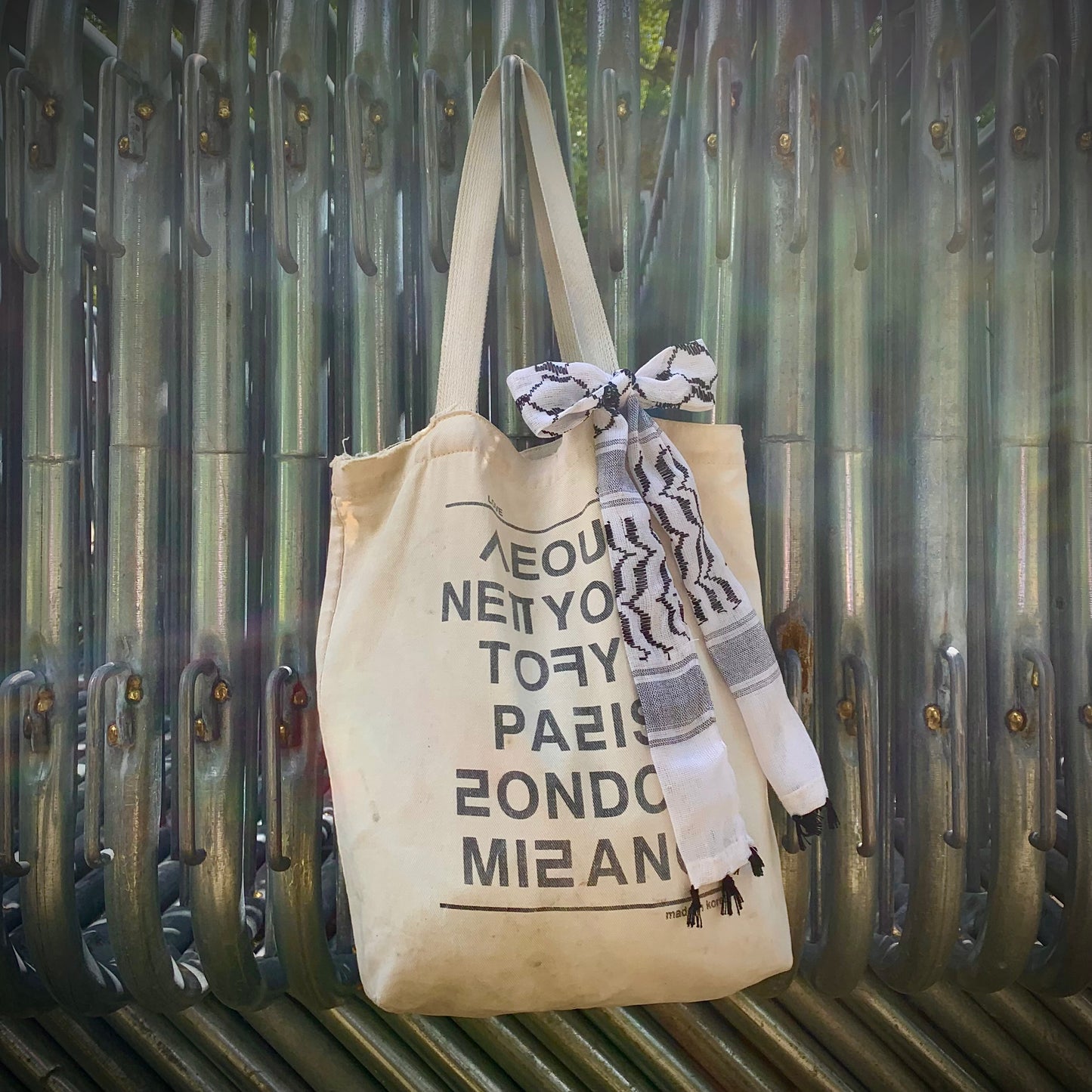 Palestina Twilly Scarf 1; med flere bruksområder